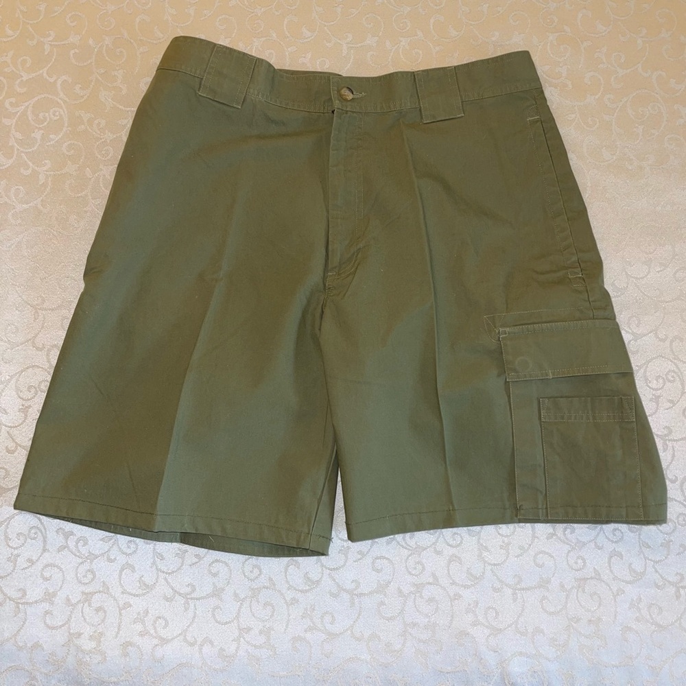 Men’s Callaway Golf Shorts Olive Green Size 34